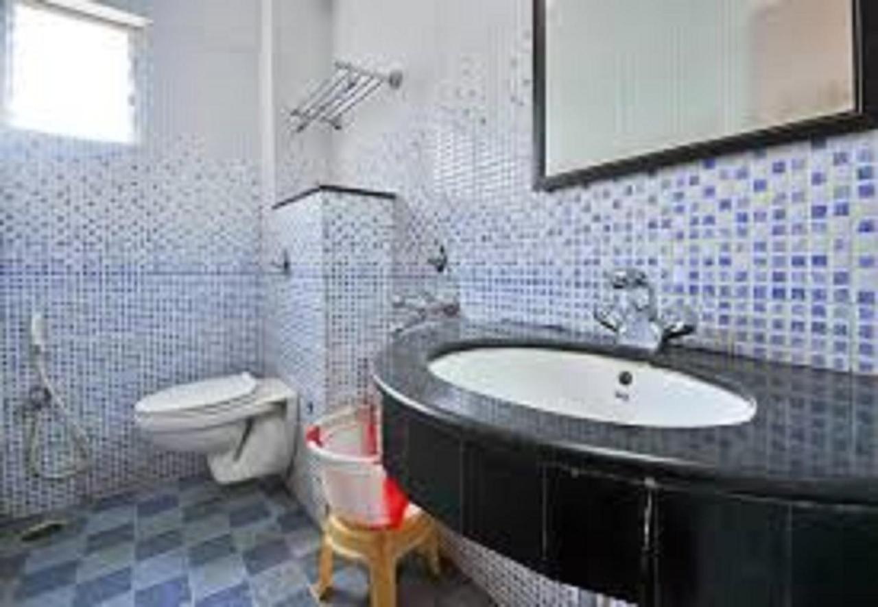 Hotel Blue Bird Udagamandalam Exterior foto