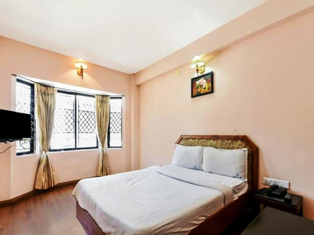 Hotel Blue Bird Udagamandalam Exterior foto