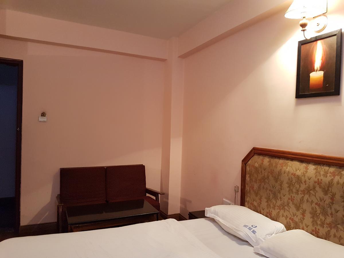 Hotel Blue Bird Udagamandalam Exterior foto