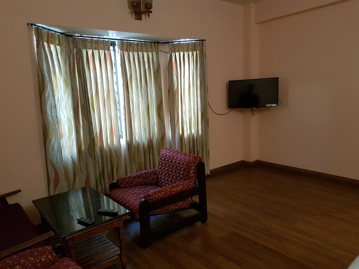 Hotel Blue Bird Udagamandalam Exterior foto